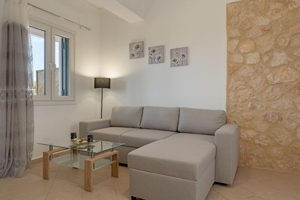 Spiros House Apartment Svoronata Exterior photo